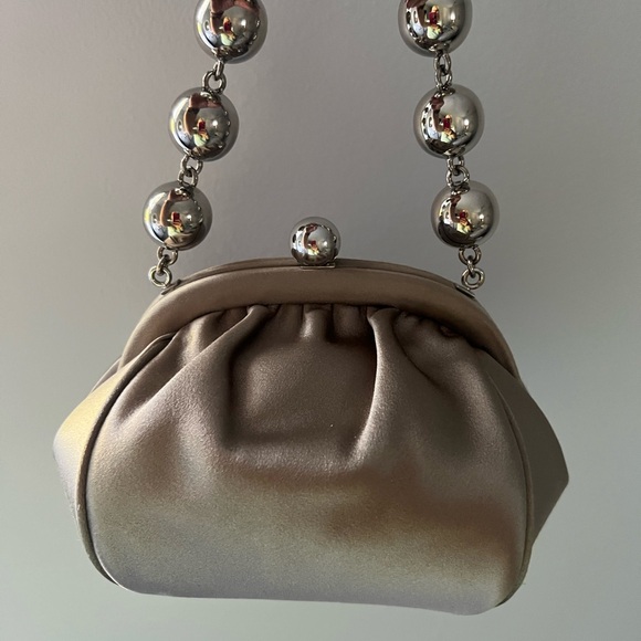 Authentic NewTiffany Bracelet Ball Evening bag. - Picture 3 of 8